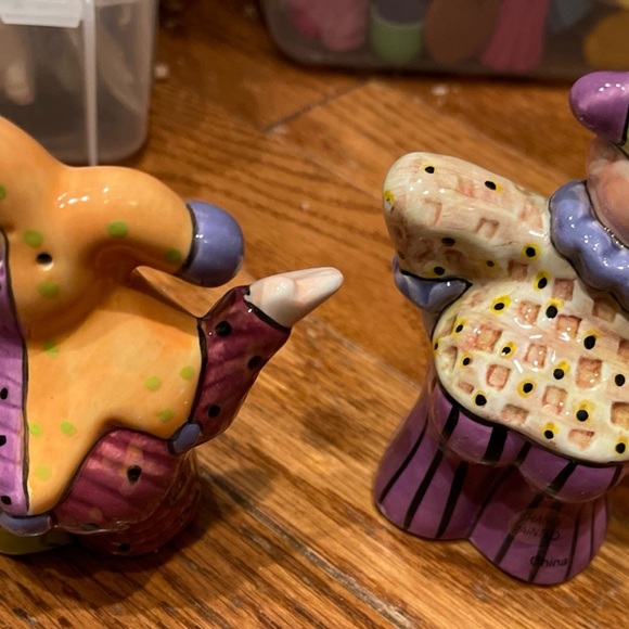 Colorful Jester Salt & Pepper Mardi Gras - Picture 4 of 5